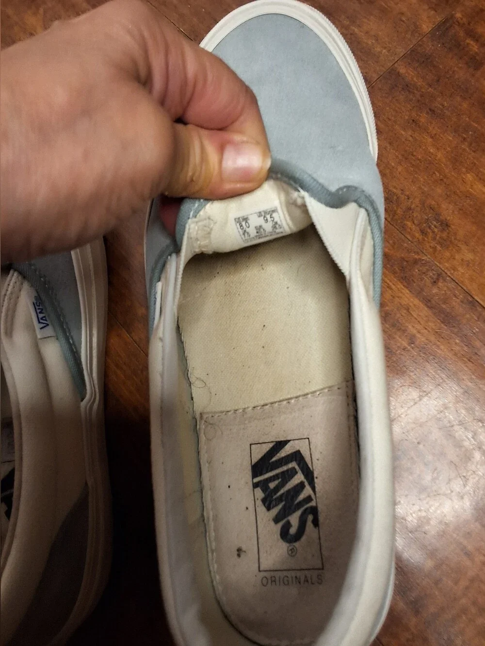 Vans very good